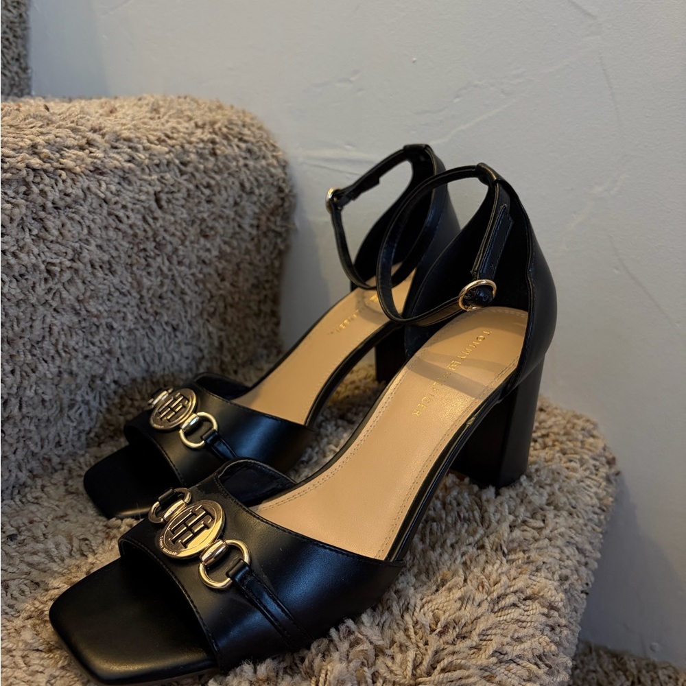 Tommy Hilfiger Black Open-Toe Ankle-Strap Sandals with Gold Hardware